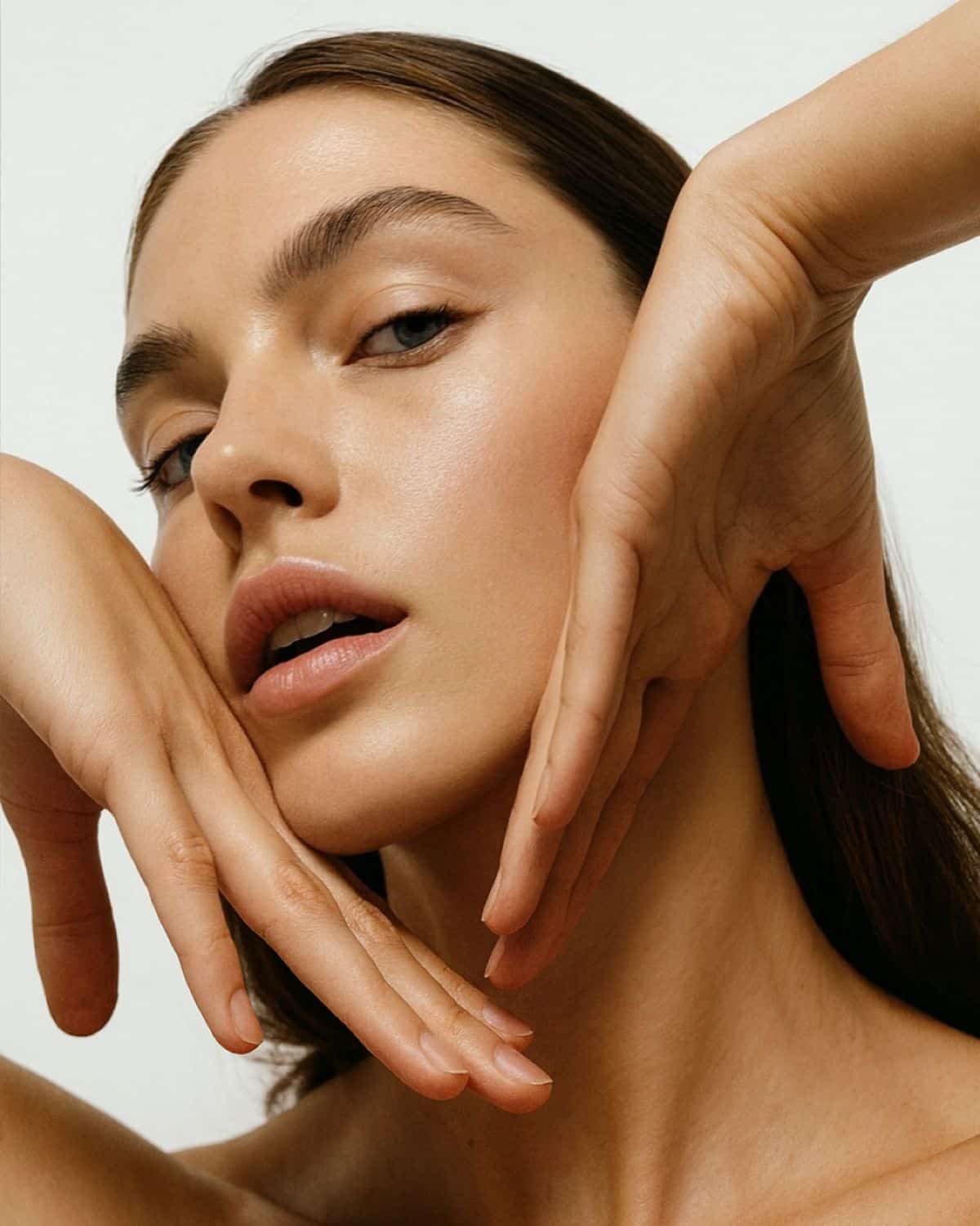 Visibly lifted, smooth and firmed contours following Sofwave non-surgical ultrasound treatment